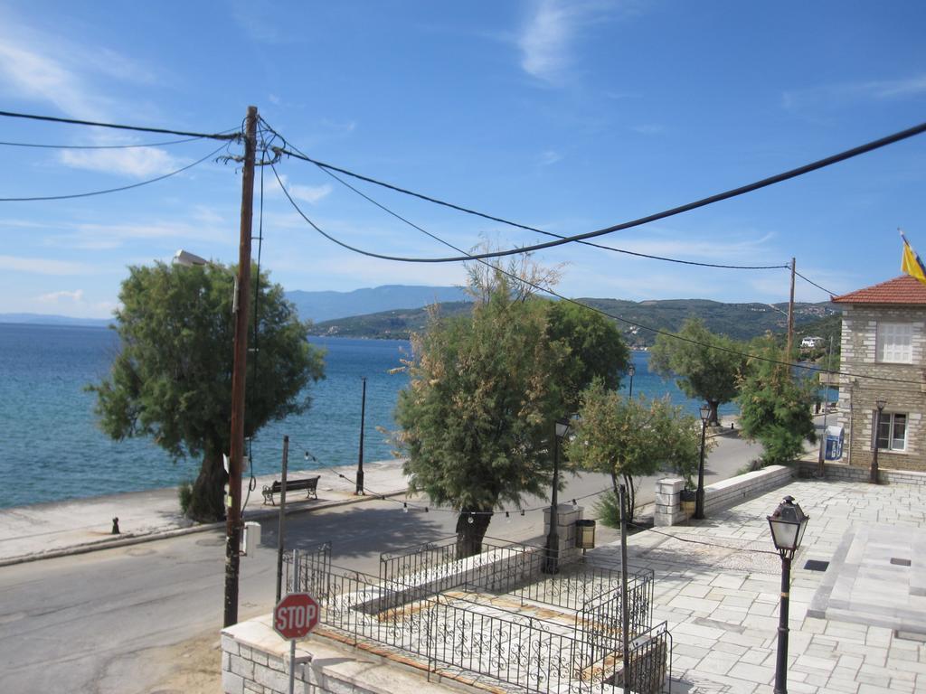 Appartement Gorgona à Milína Extérieur photo