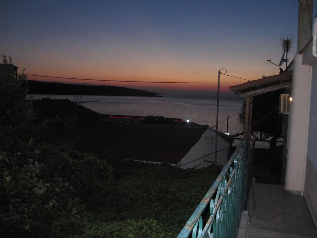 Appartement Gorgona à Milína Extérieur photo