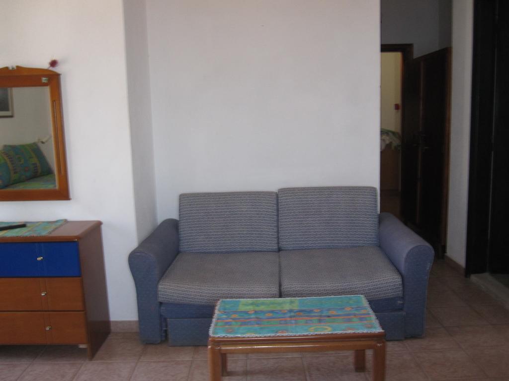 Appartement Gorgona à Milína Extérieur photo