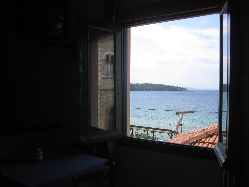Appartement Gorgona à Milína Extérieur photo